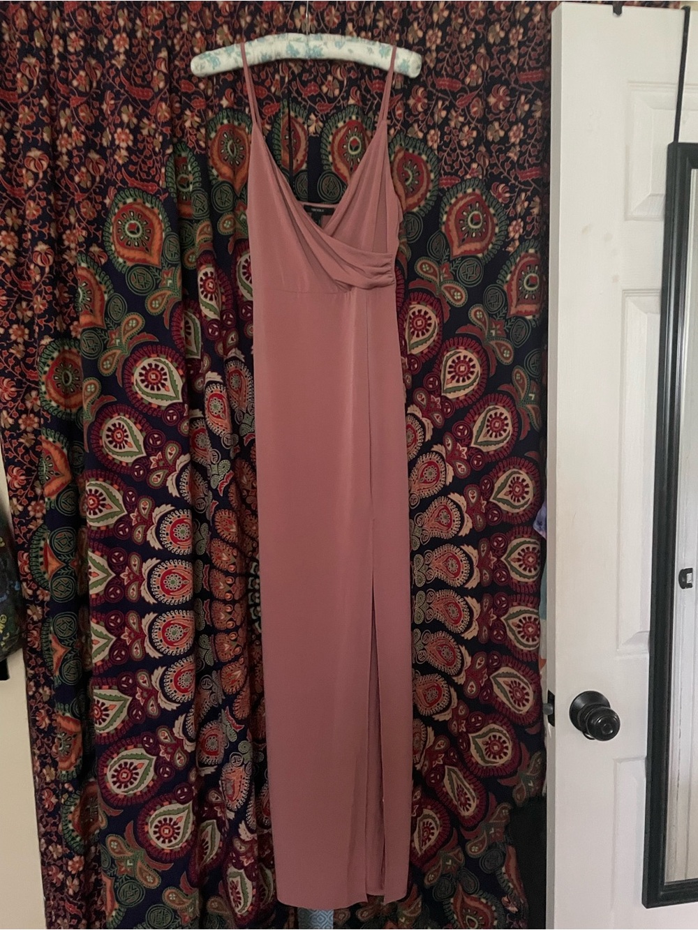 Forever 21 Mauve Spaghetti-Strap Maxi Dress